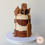 Load image into Gallery viewer, Biscoff - 4-inch 2 layer (serves 4-6) - Cakes &amp; Dessert Bars
